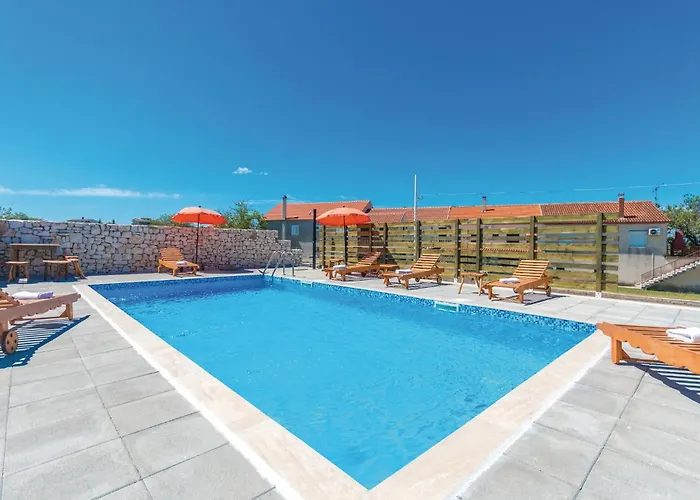 Six-bedroom In Donje Rastane * Donje Rastane