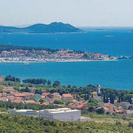 Сasa de vacaciones Stunning In Donje Rastane With Kitchen Sveti Petar (Zadar)